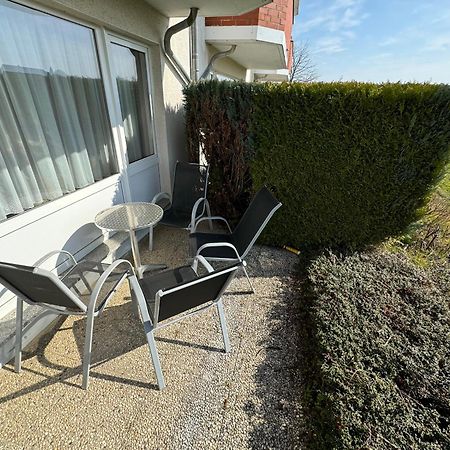 Haus Usedom Ferienwohnungen Mit Fruehstuecks-Restaurant Kölpinsee Exterior photo
