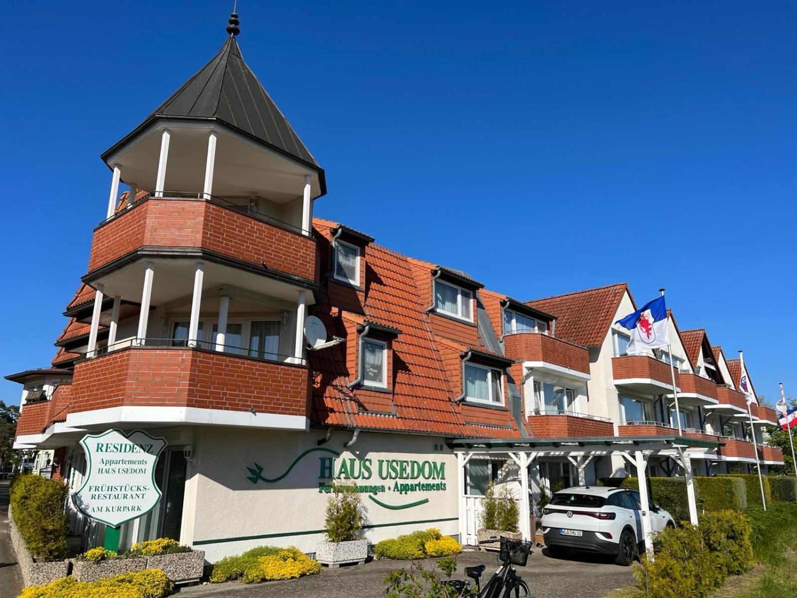 Haus Usedom Ferienwohnungen Mit Fruehstuecks-Restaurant Kölpinsee Exterior photo